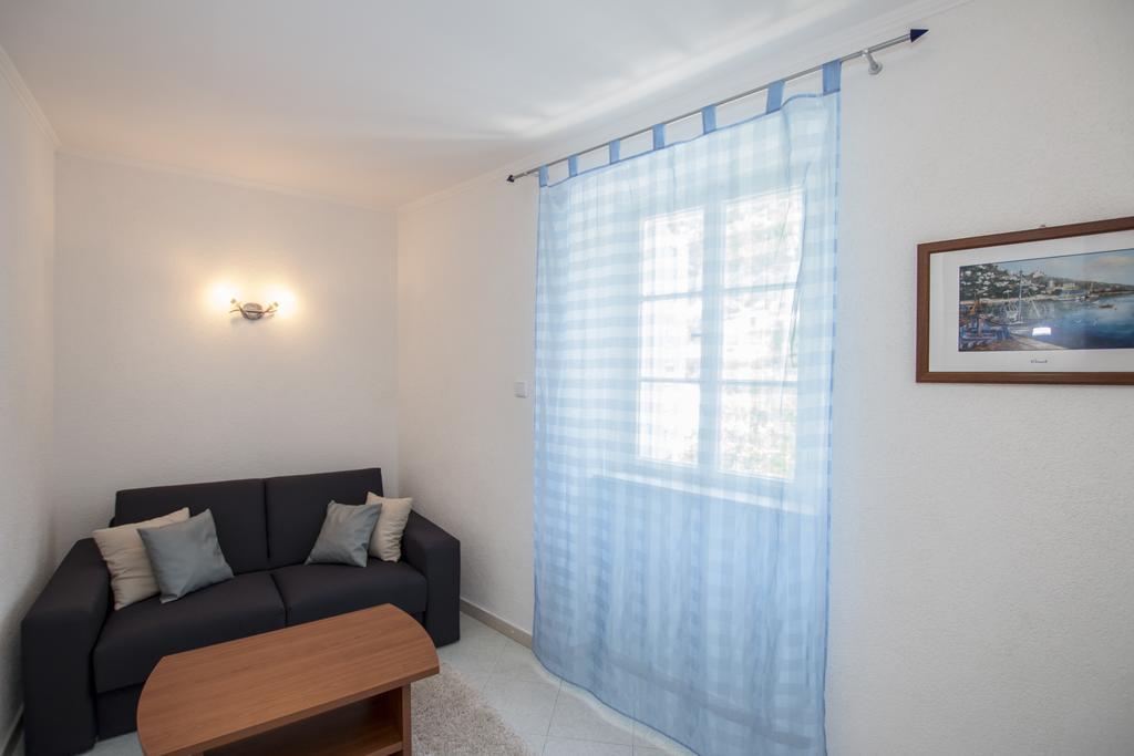 Radovcic Apartments And Rooms ตริสเตโน ภายนอก รูปภาพ