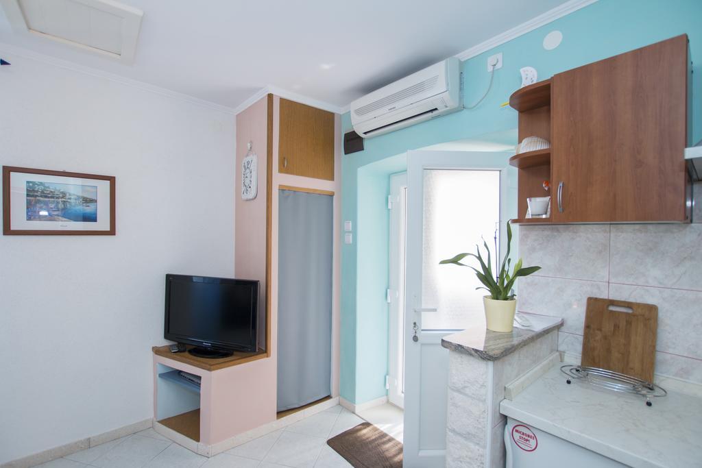 Radovcic Apartments And Rooms ตริสเตโน ภายนอก รูปภาพ