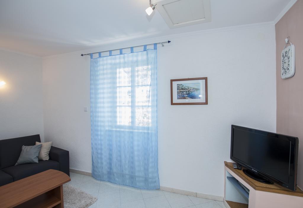 Radovcic Apartments And Rooms ตริสเตโน ภายนอก รูปภาพ