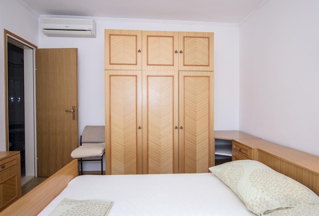 Radovcic Apartments And Rooms ตริสเตโน ภายนอก รูปภาพ
