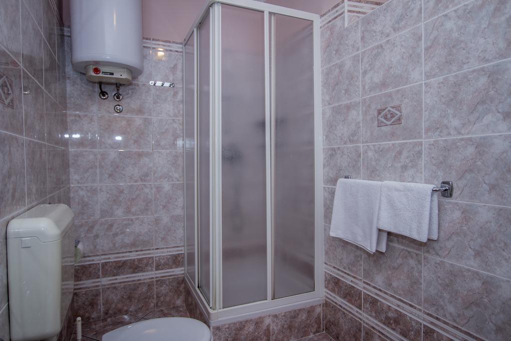 Radovcic Apartments And Rooms ตริสเตโน ภายนอก รูปภาพ